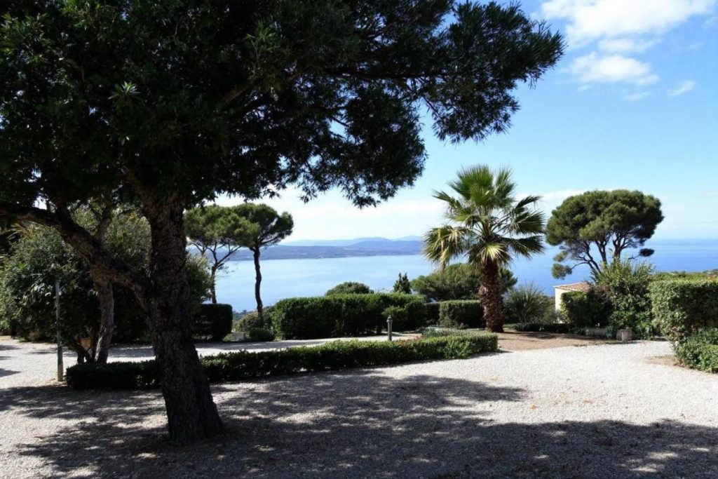 Ce coin tranquille du Var est l’alternative parfaite à l’agitation de Saint-Tropez