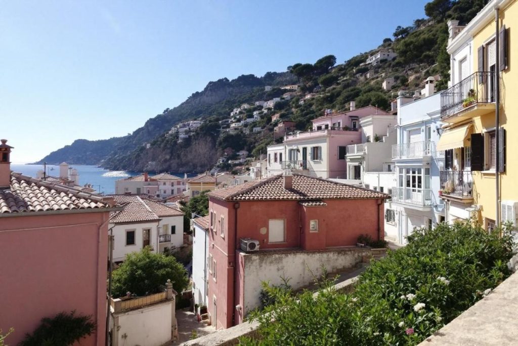 Plus tranquille que Collioure, plus pittoresque qu’Argelès : ce village catalan est un petit trésor