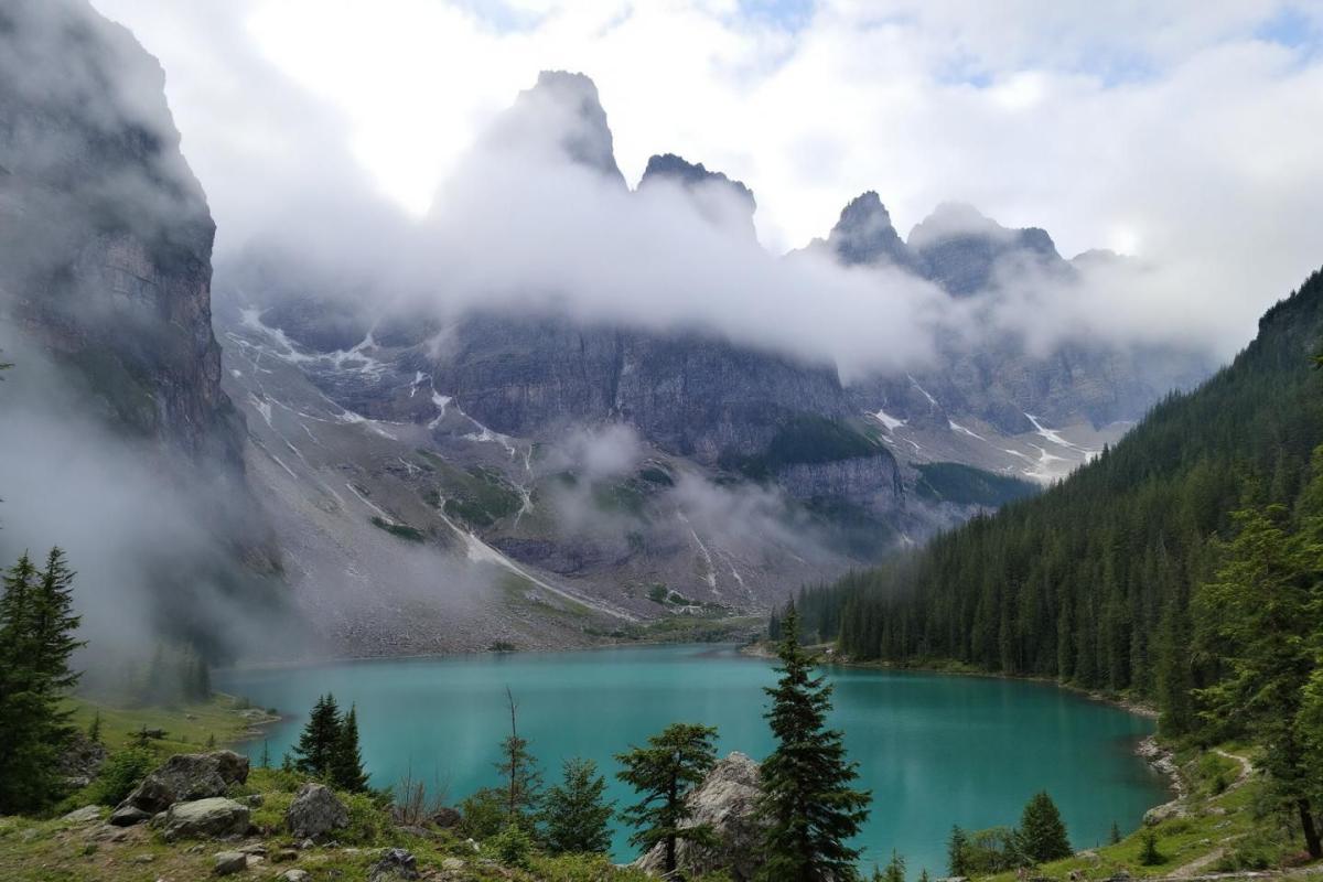 Oubliez Chamonix : ce parc national français bien plus discret offre des paysages spectaculaires