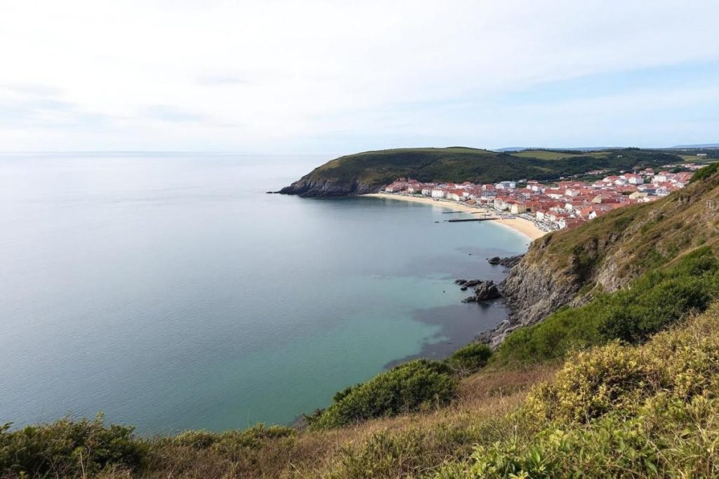 Moins connue que Biarritz, cette station basque est parfaite pour des vacances au calme face à l’Atlantique